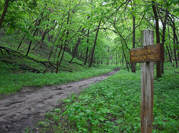 20 Iowa State Park Hikes